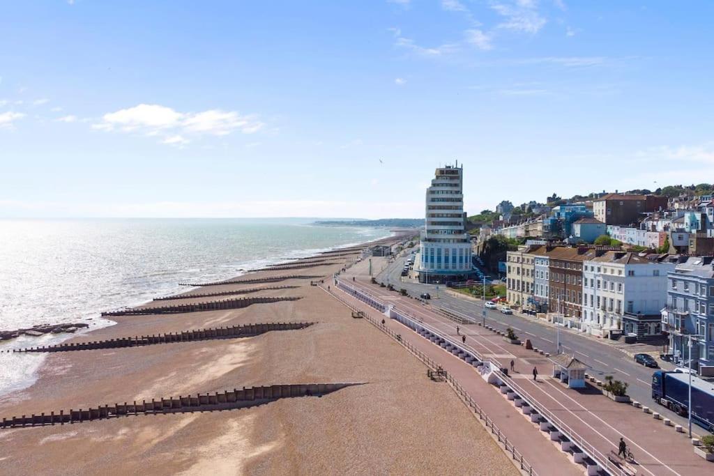 Апартаменты Luxurious Victorian, A Few Minutes From The Beach - Sleeps 2 Adults And Up To 3 Children St Leonards-on-Sea Экстерьер фото