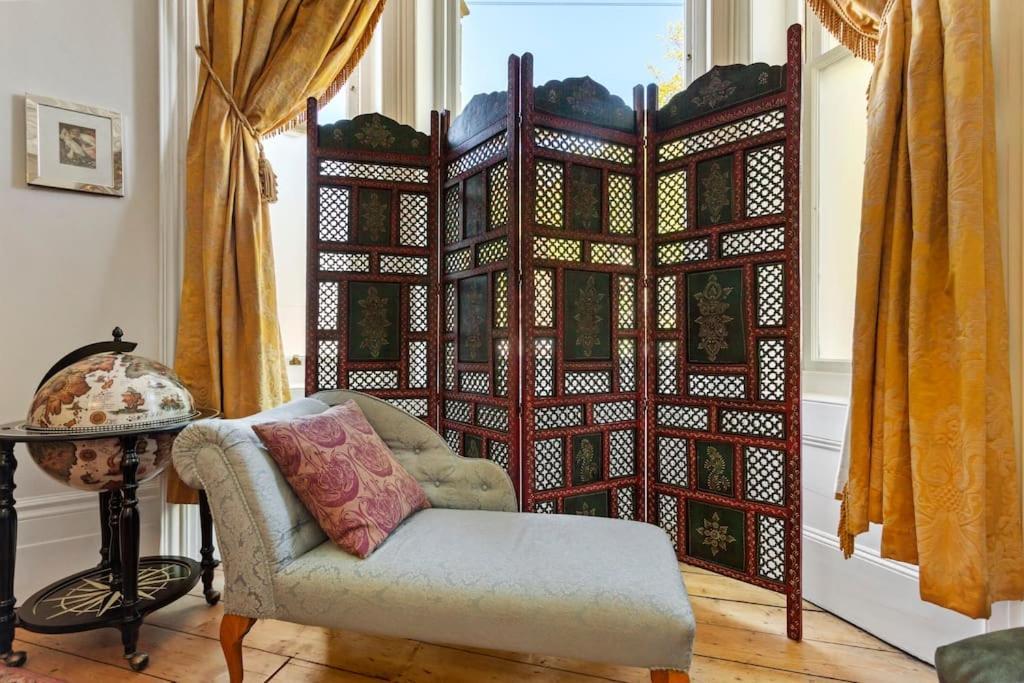 Апартаменты Luxurious Victorian, A Few Minutes From The Beach - Sleeps 2 Adults And Up To 3 Children St Leonards-on-Sea Экстерьер фото
